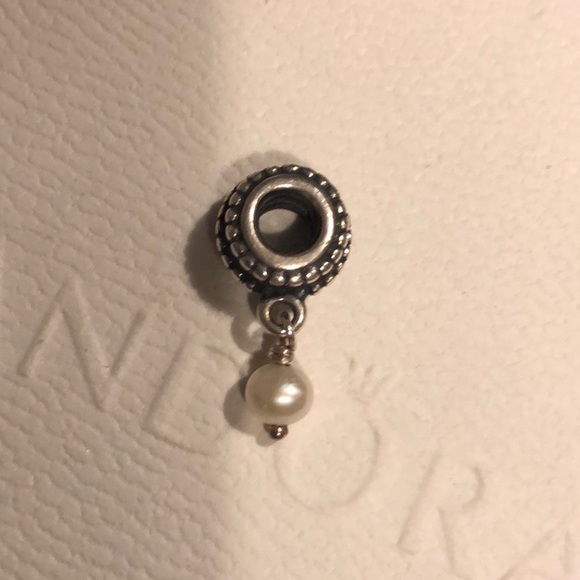 Authentic Pandora 790132p Dangle beveled Pearl Charm / EUC - Picture 3 of 3